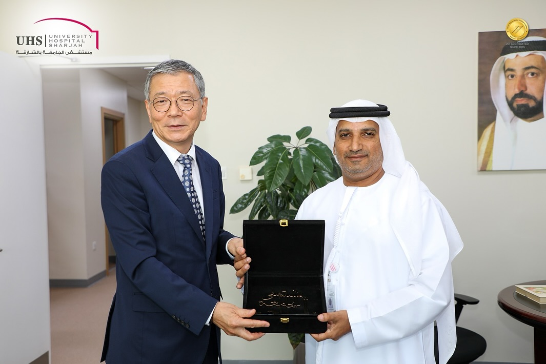 Visit of the Ambassador of South Korea to University Hospital Sharjah